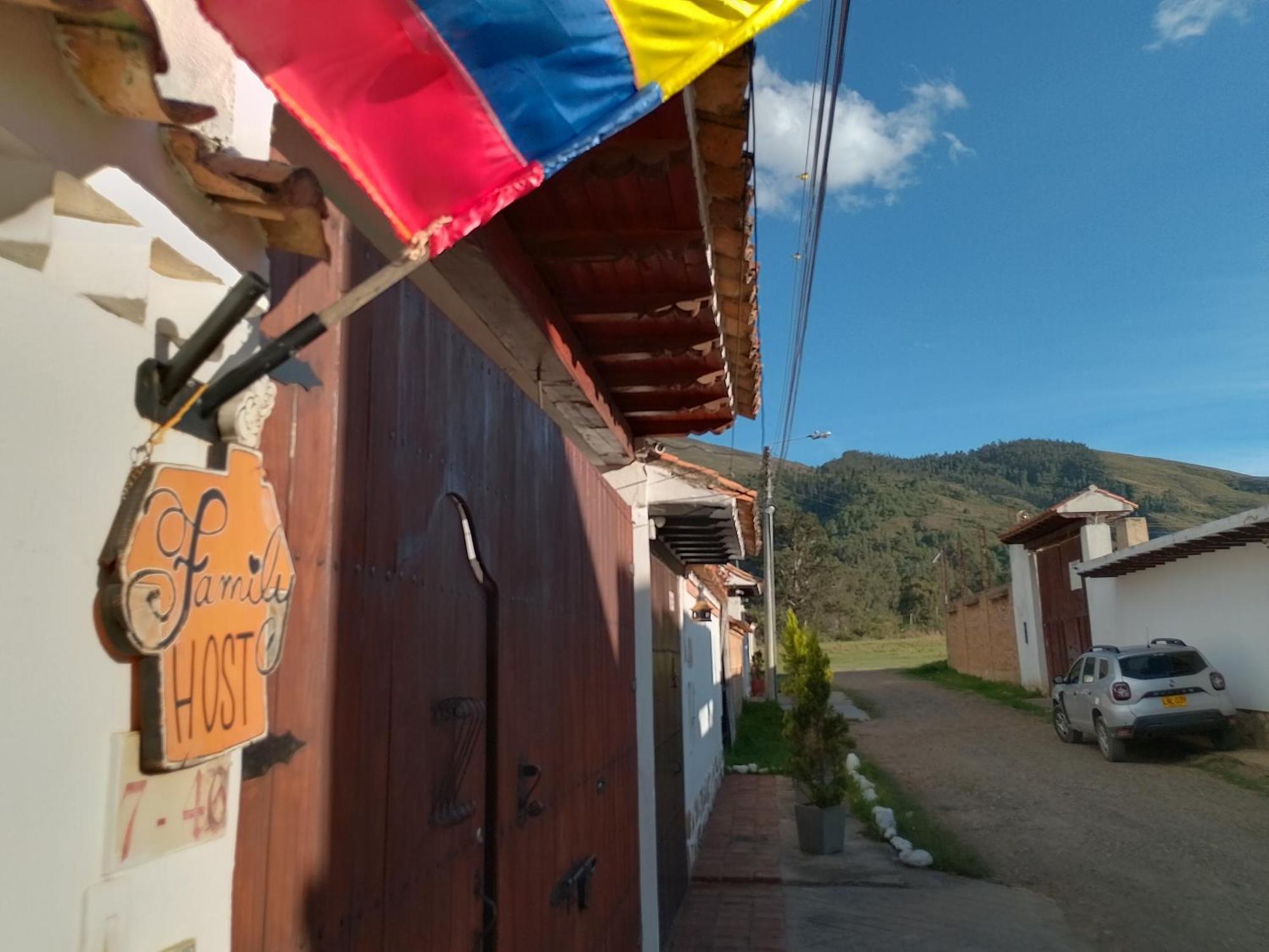 Family Host Hostel Villa de Leyva Dış mekan fotoğraf